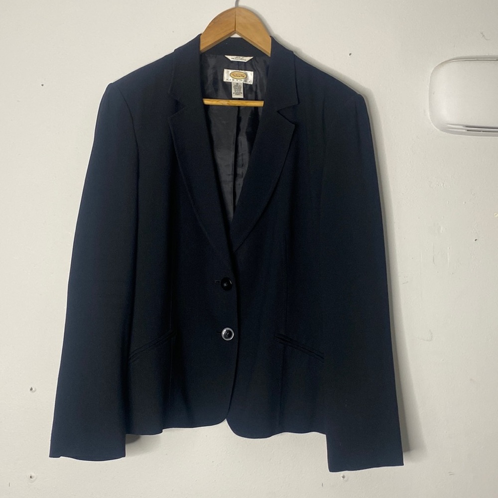 7022 Black Talbots Blazer